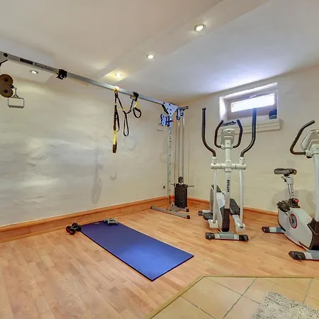 ヴィラ & Restaurant Admiral Nelson ヘル