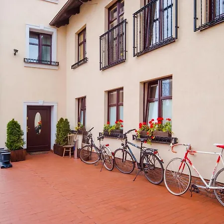 וילה & Restaurant Admiral Nelson