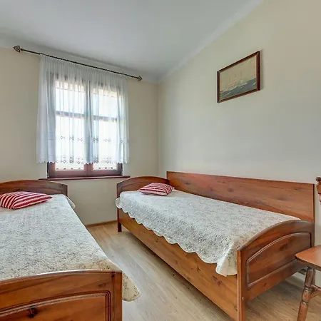 & Restaurant Admiral Nelson *