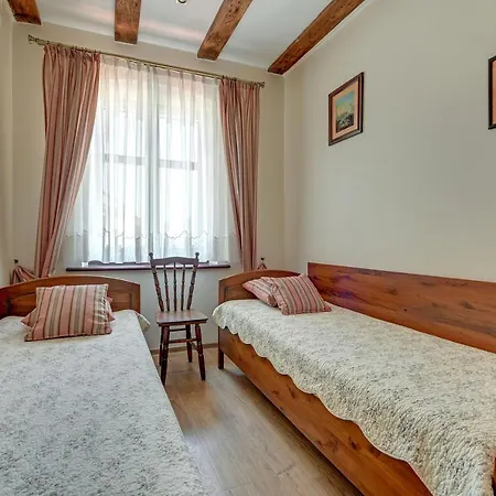 & Restaurant Admiral Nelson ヴィラ