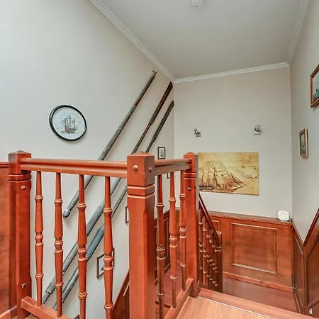 ヴィラ & Restaurant Admiral Nelson ヘル