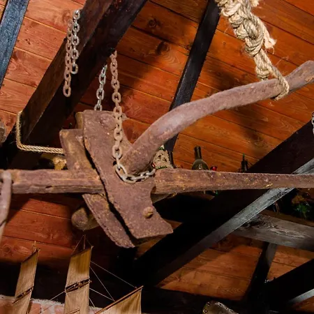 וילה & Restaurant Admiral Nelson