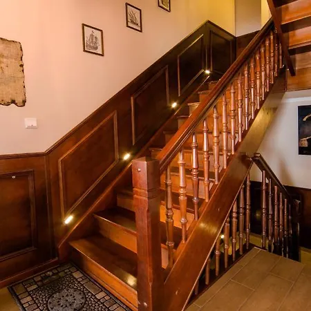 & Restaurant Admiral Nelson