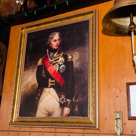 & Restaurant Admiral Nelson * Hel