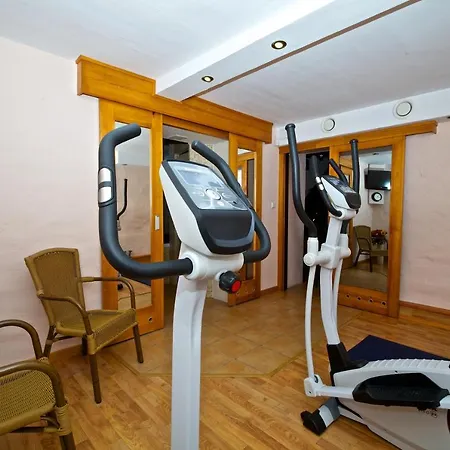 & Restaurant Admiral Nelson Hel