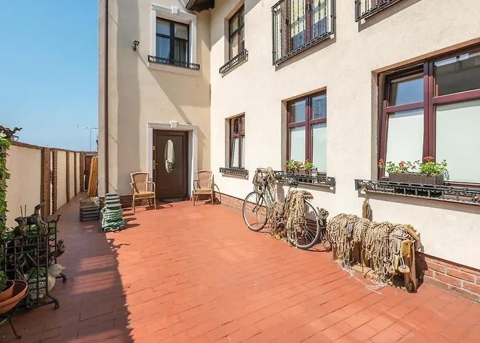 & Restaurant Admiral Nelson