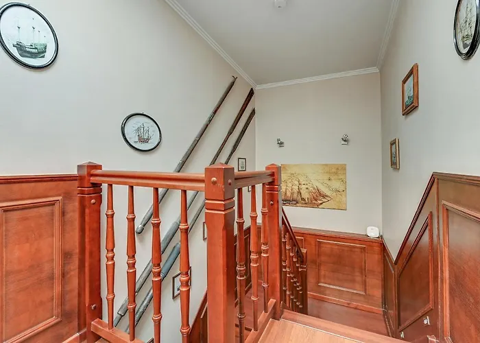 Willa & Restaurant Admiral Nelson Hel