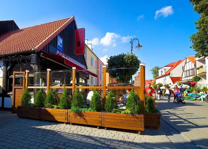 & Restaurant Admiral Nelson *